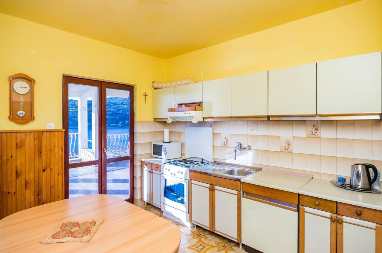 Violic Apartments Затон Екстериор снимка