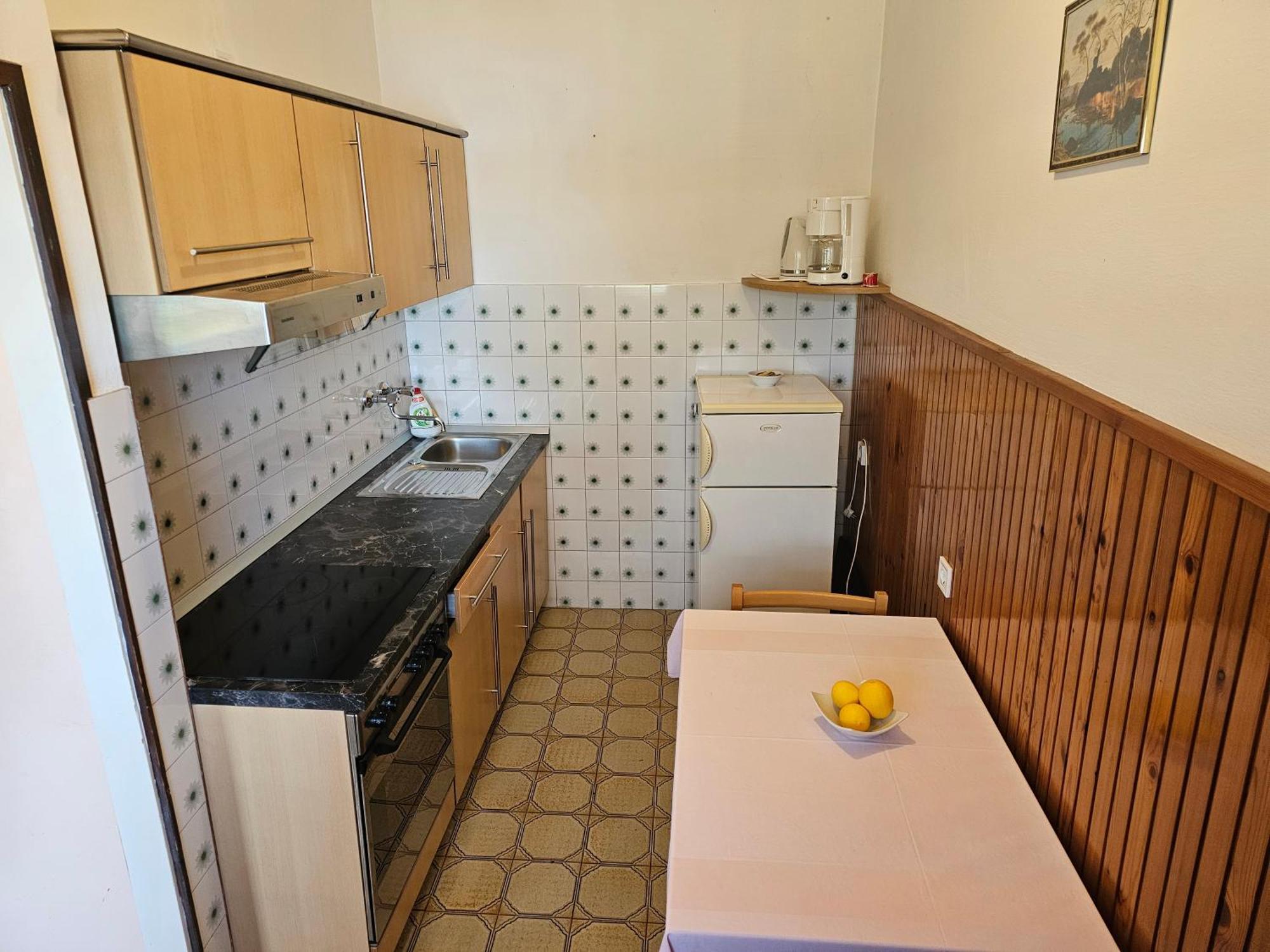 Violic Apartments Затон Екстериор снимка